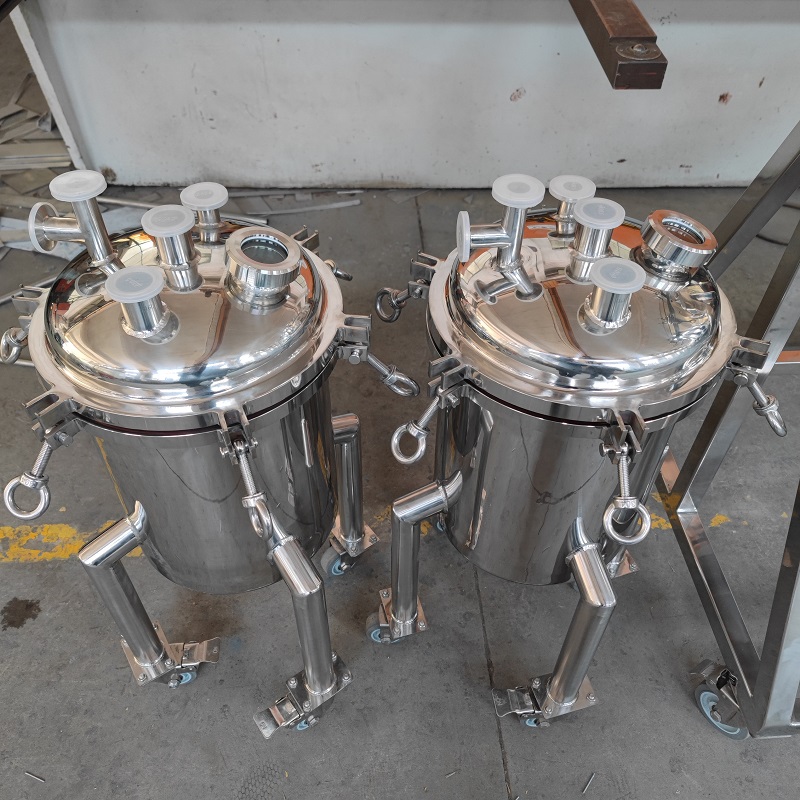 30L不銹鋼移動儲液罐-衛(wèi)生鏡面拋光